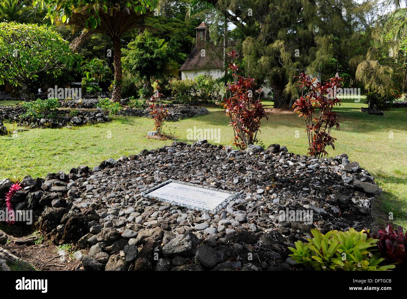 Grave of charles lindbergh hi-res stock photography and images - Alamy