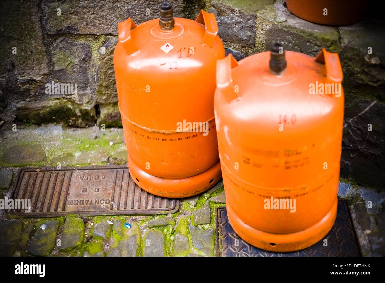 Orange gas canister hi-res stock photography and images - Alamy