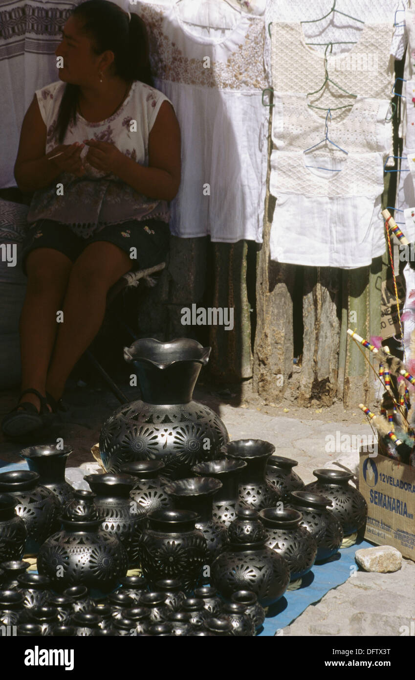 Pottery sale oaxaca mexico hires stock photography and images Alamy