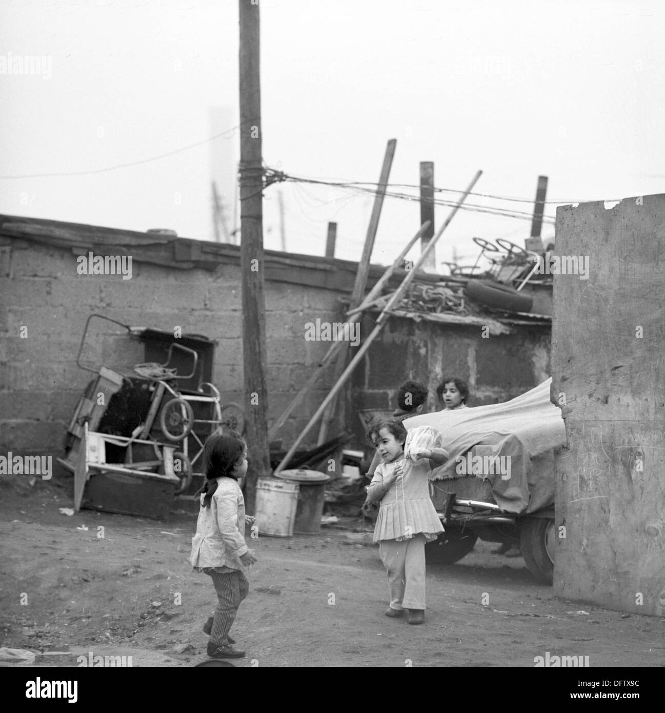 Slum kids vintage Black and White Stock Photos & Images - Alamy