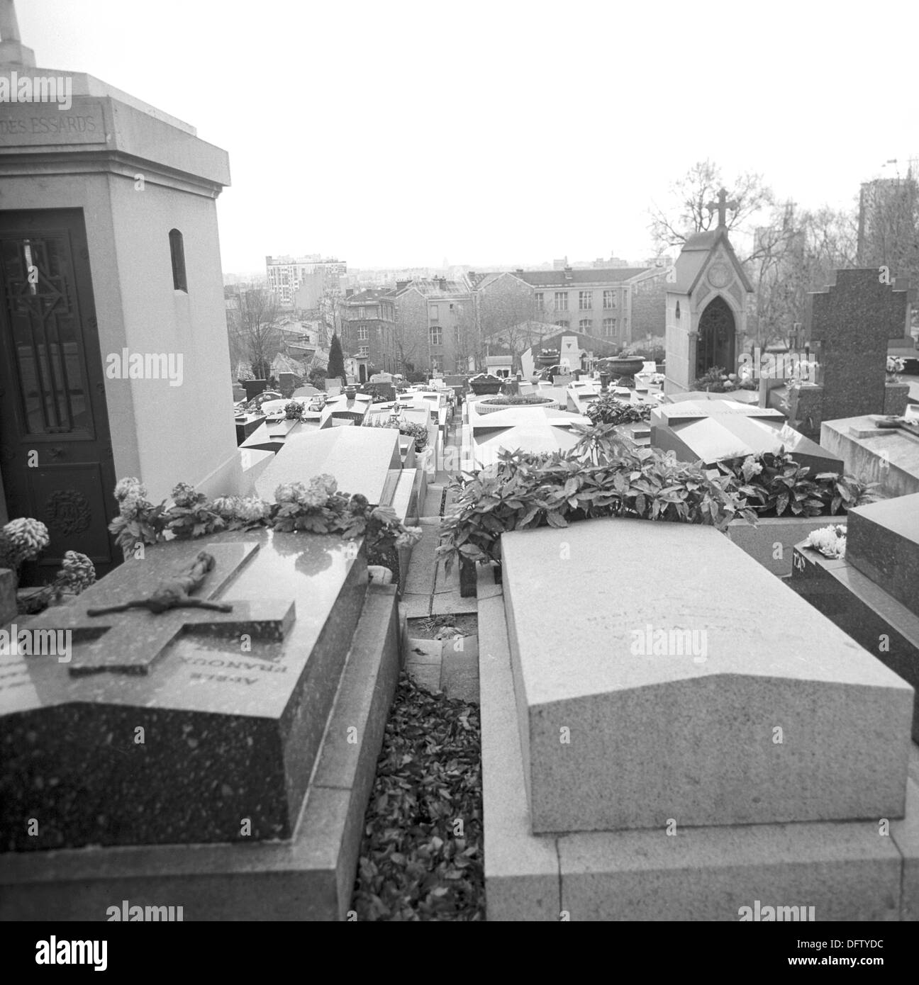 View over the biggest cemetery of Paris, Pere Lachaise, in Paris, France, 13 November 1970. On the Pere Lachaise Cemetery many famous historical figures are buried. Fotoarchiv für Zeitgeschichte Stock Photo