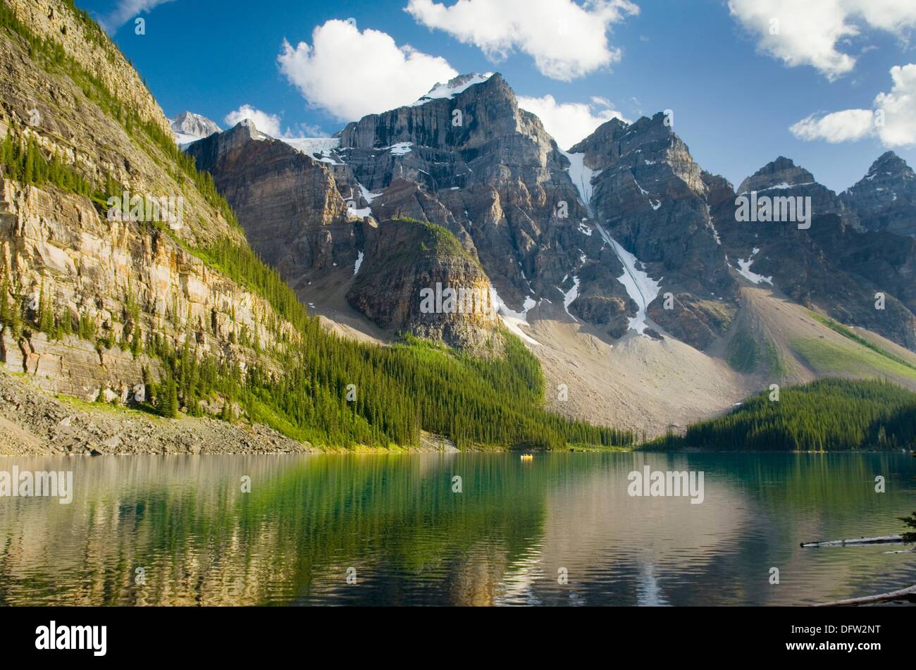 Moraine Lake And Wenkchemna Peaks, Banff National Park Alberta Canada ...