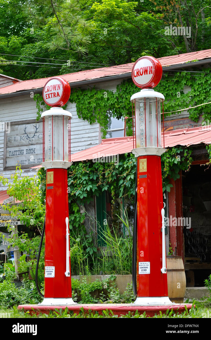 Rabbit Hash Old Timey Gas Station Stock Photo - Alamy
