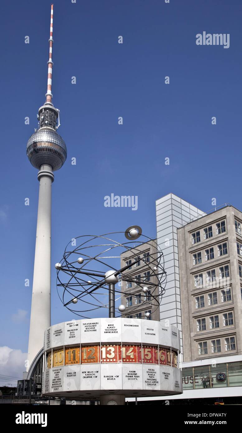 World clock in alexanderplatz berlin Stock Photo Alamy
