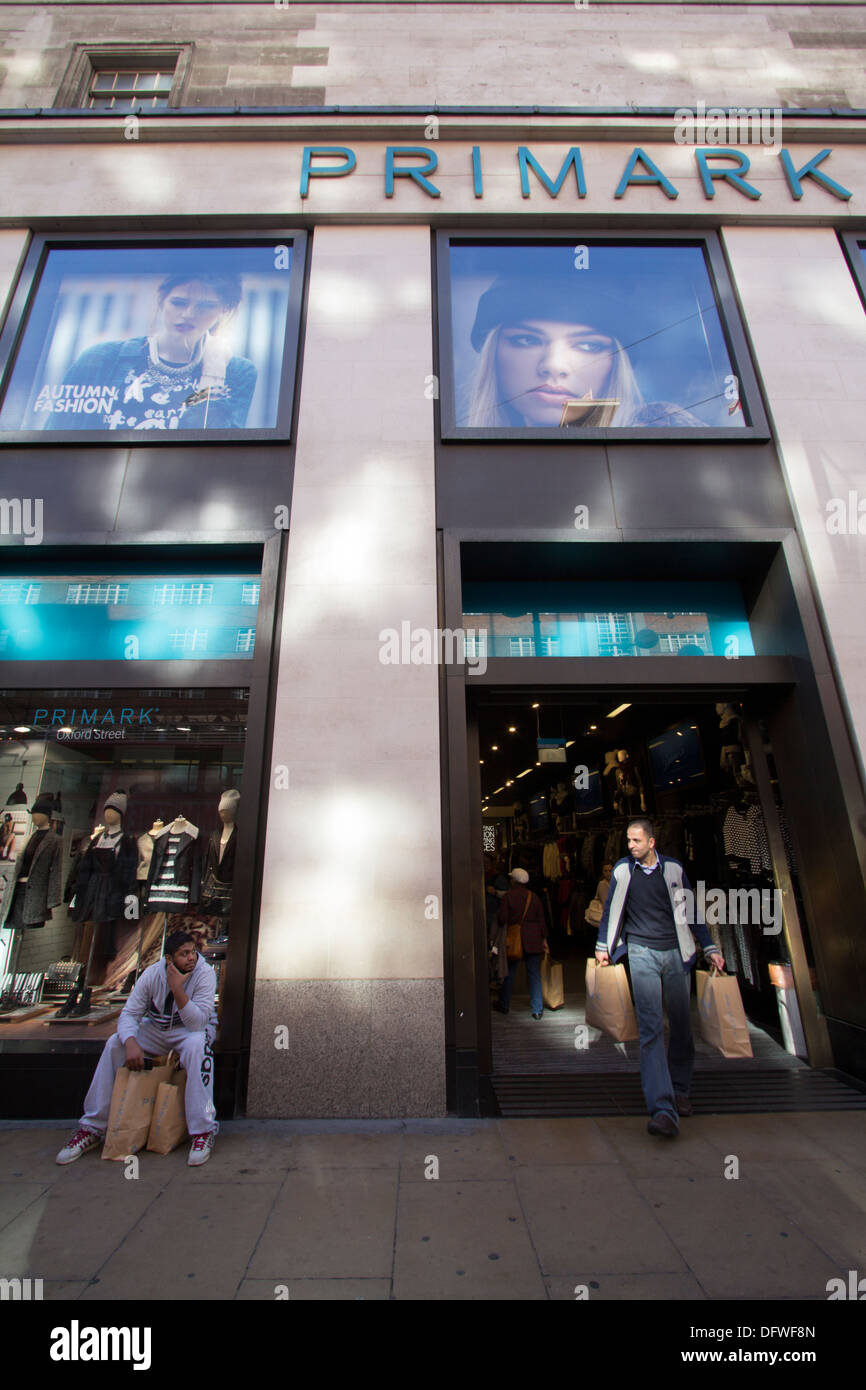 Primark shop cardiff city centre hi-res stock photography and images - Alamy