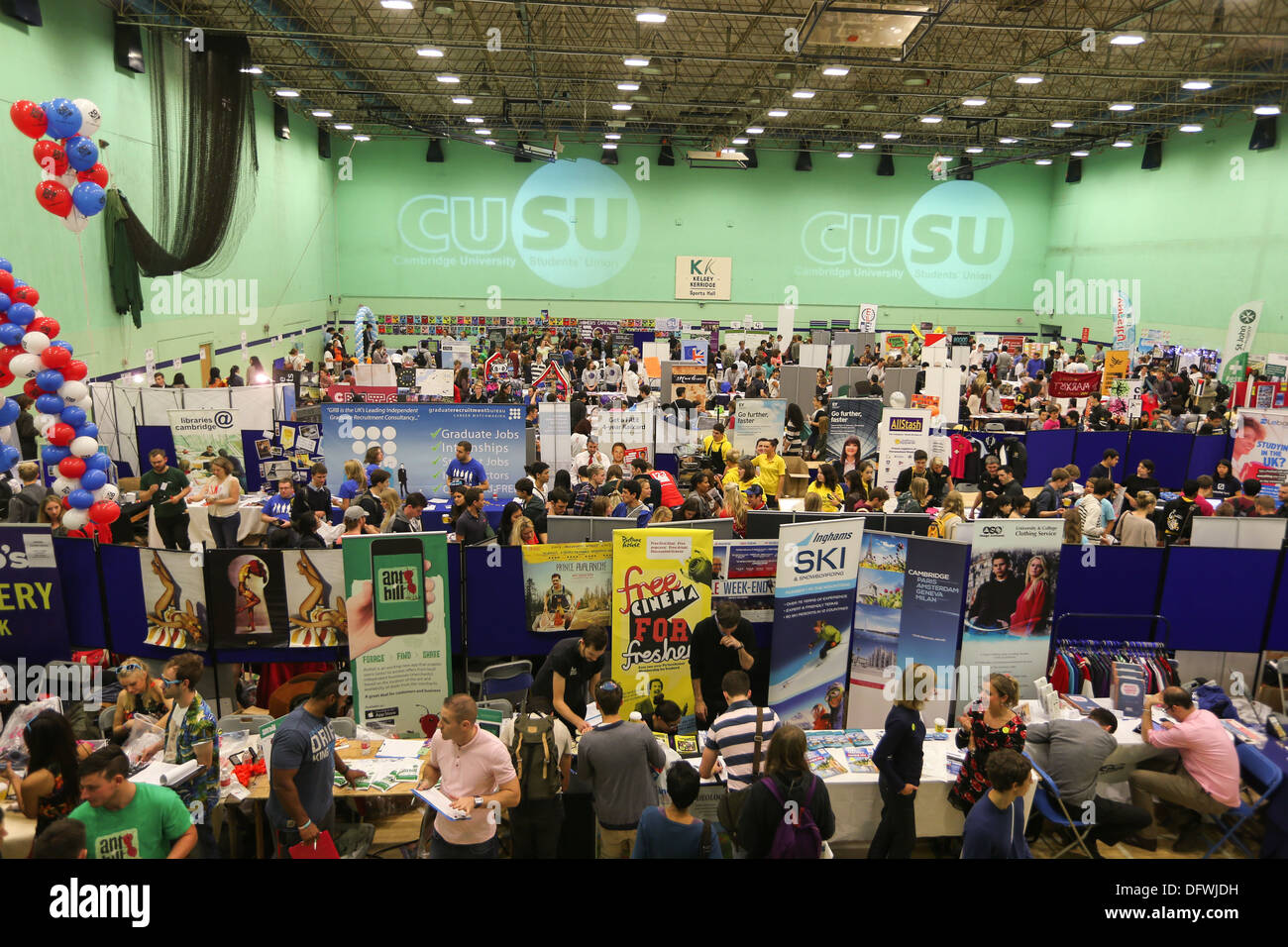 CAMBRIDGE UNIVERSITY STUDENTS FRESHERS FAIR 2013 Stock Photo Alamy