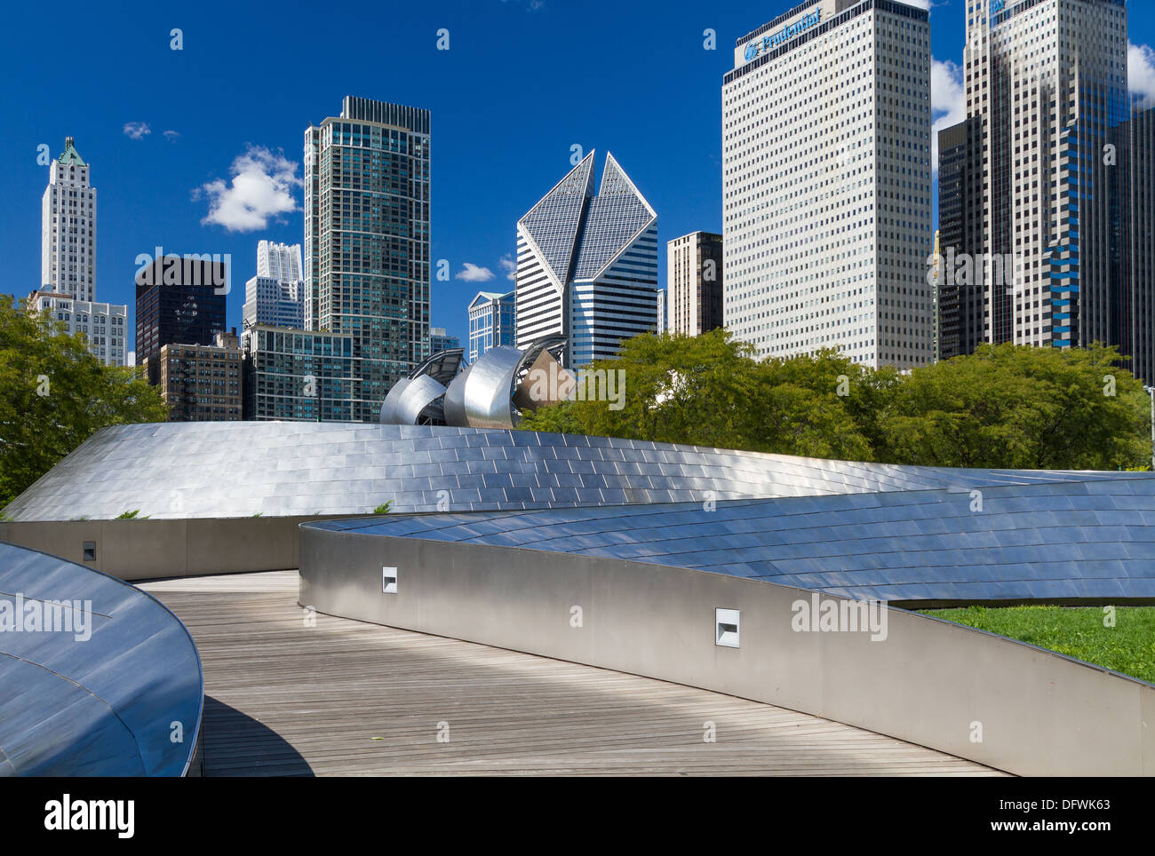 BP Pedestrian Bridge, Chicago Stock Photo Alamy