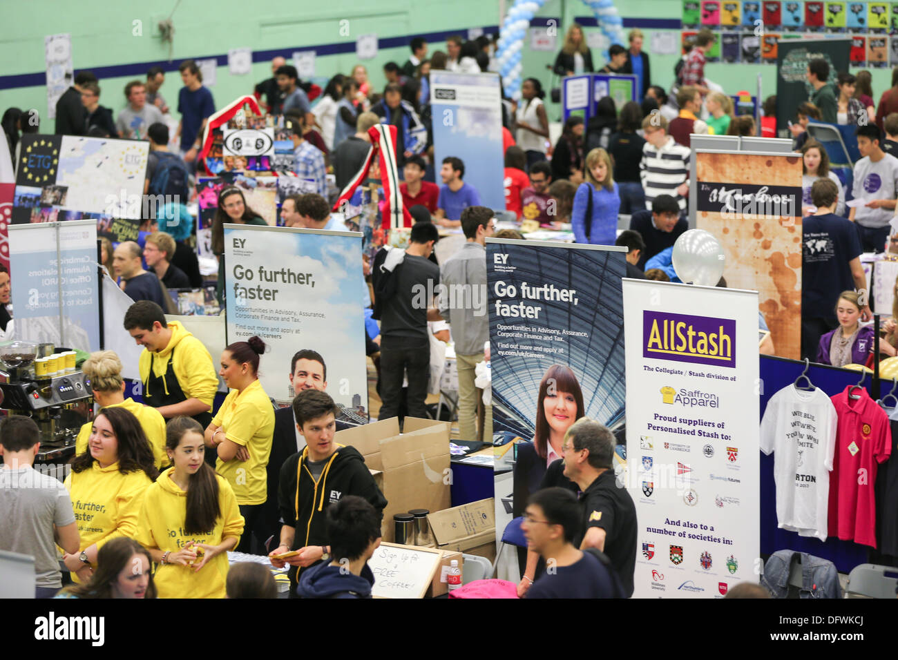 CAMBRIDGE UNIVERSITY STUDENTS FRESHERS FAIR 2013 Stock Photo Alamy