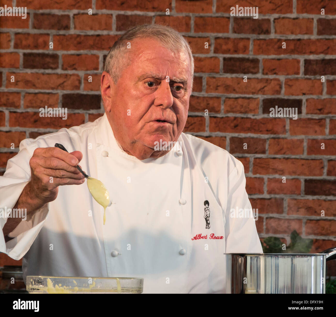 Albert Roux The late Albert Roux demonstrates Michelin Star techniques at Border ...