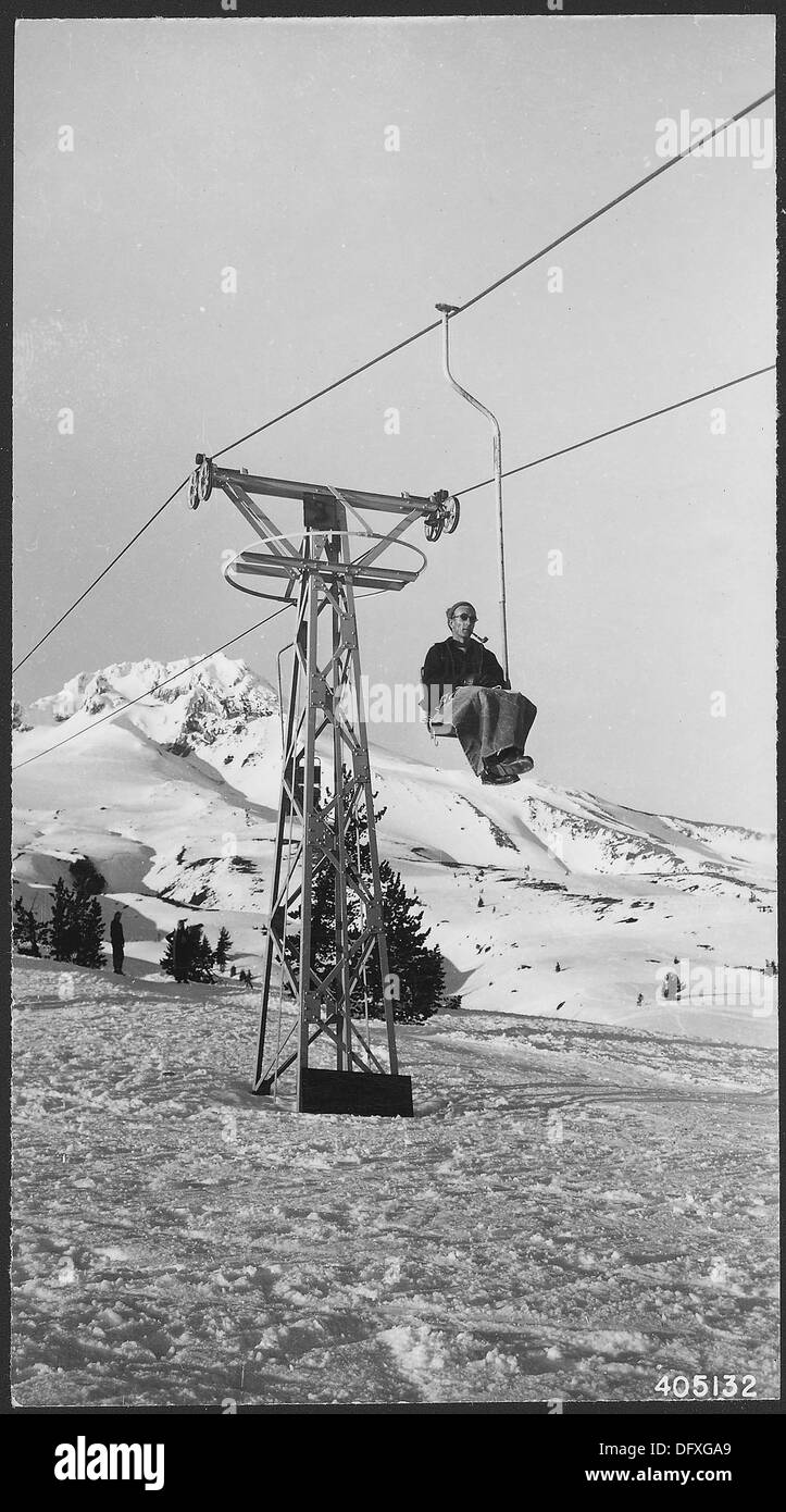Chair lift old hi-res stock photography and images - Alamy