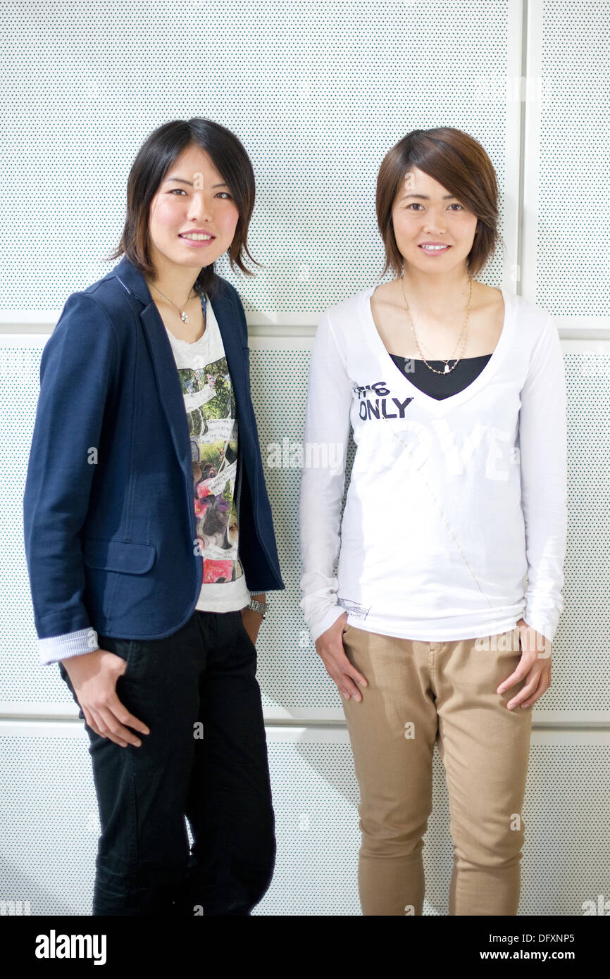 Photo Call with Kozue Ando and Saki Kumagai 15th April 2013 in Frankfurt. Photo: Jan Haas Stock Photo