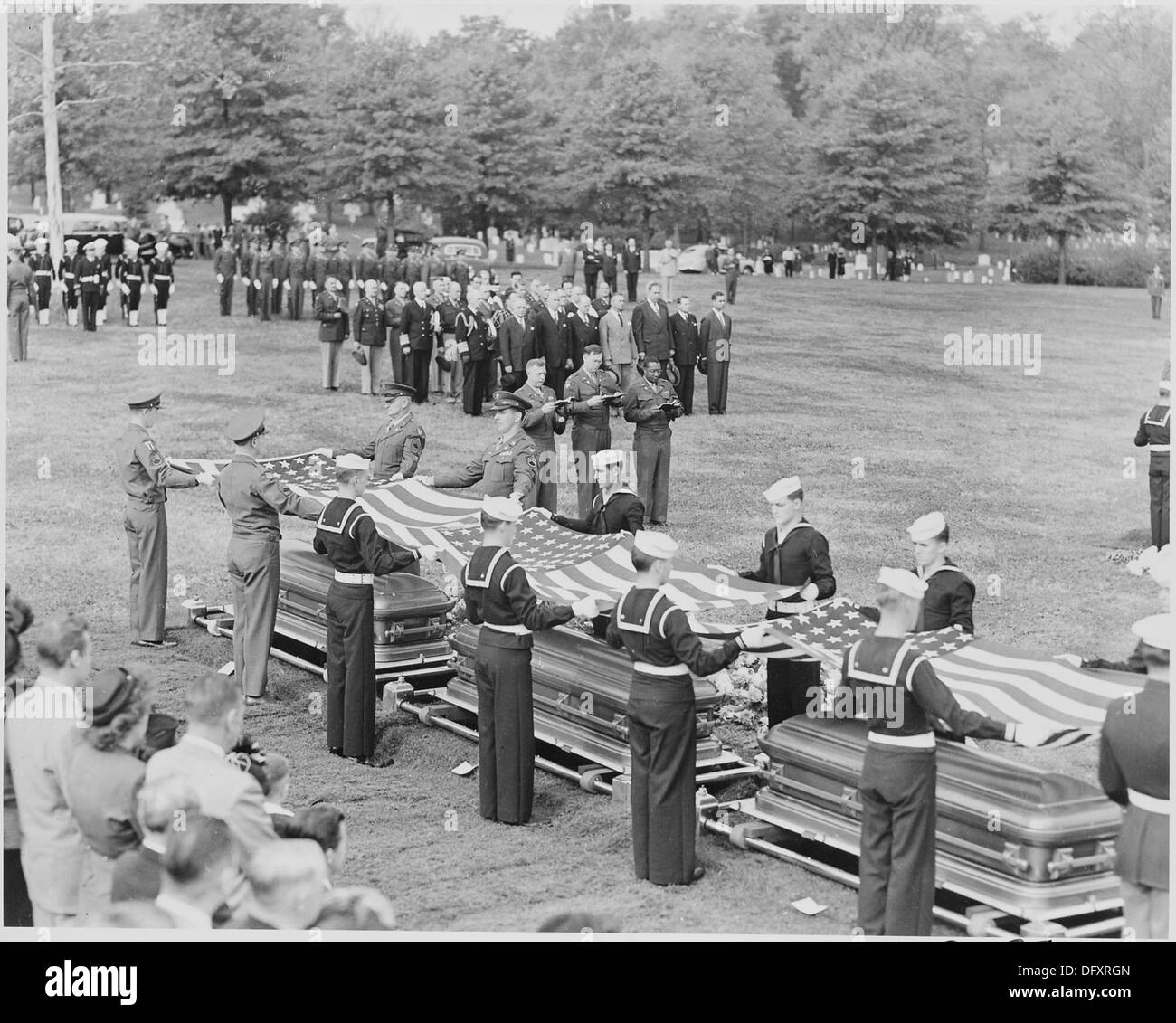 President Truman attending the burial of twenty soldiers at Arlington
