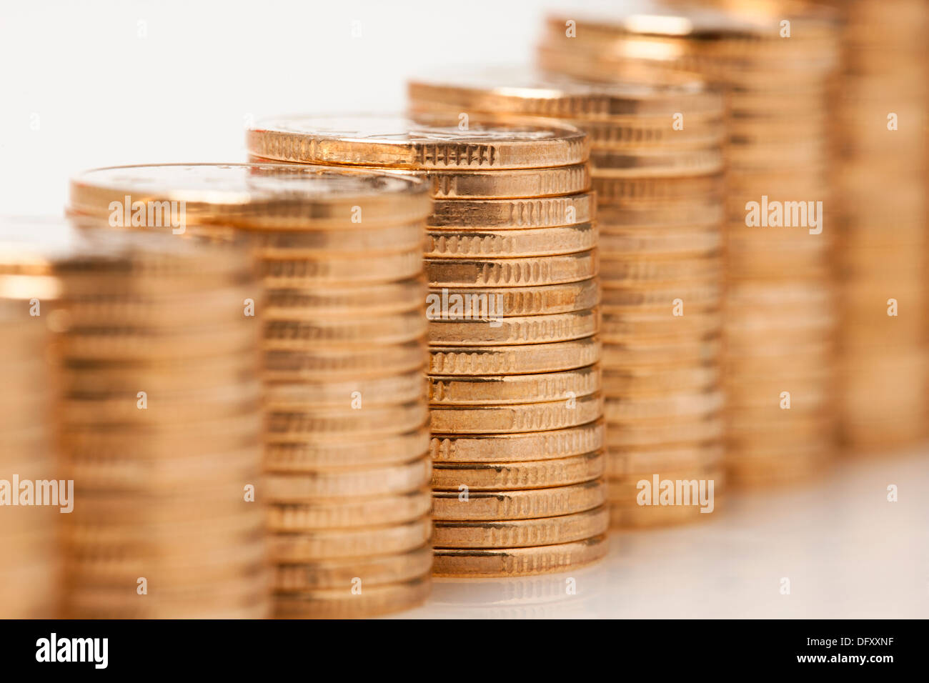 Growing amount coins hi-res stock photography and images - Alamy
