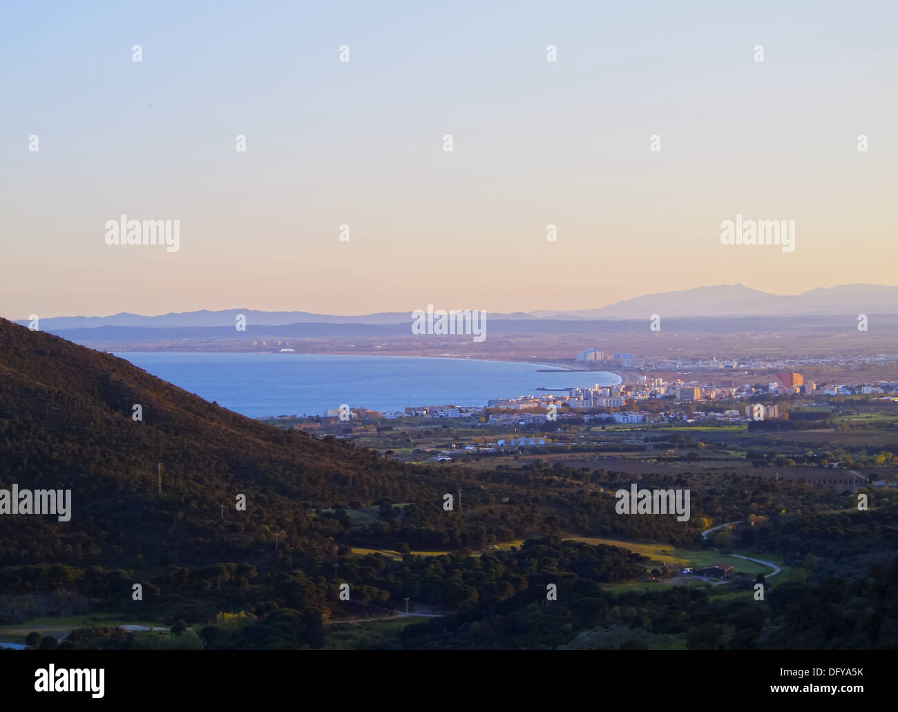 Bay of roses spain hires stock photography and images Alamy