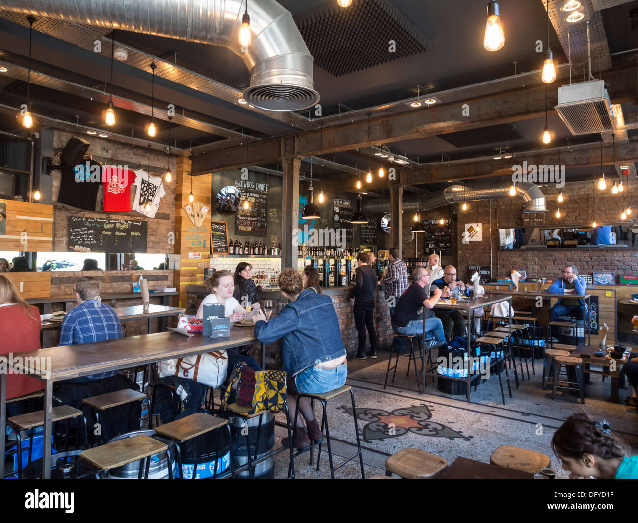 Brewdog, Glasgow - interior with customers, lunchtime Stock Photo
