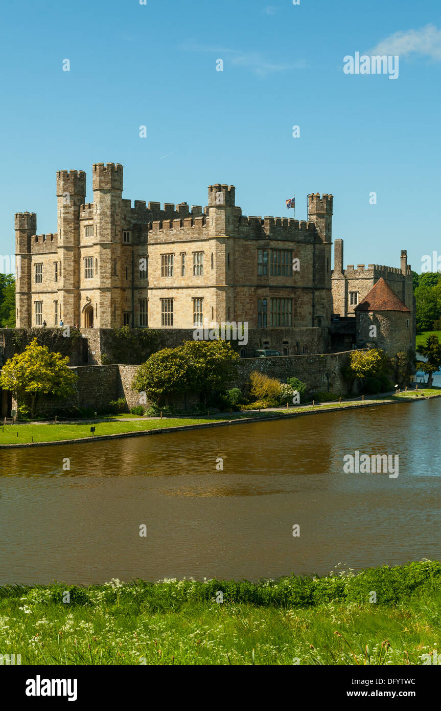 Leeds Castle, near Maidstone, Kent, England Stock Photo