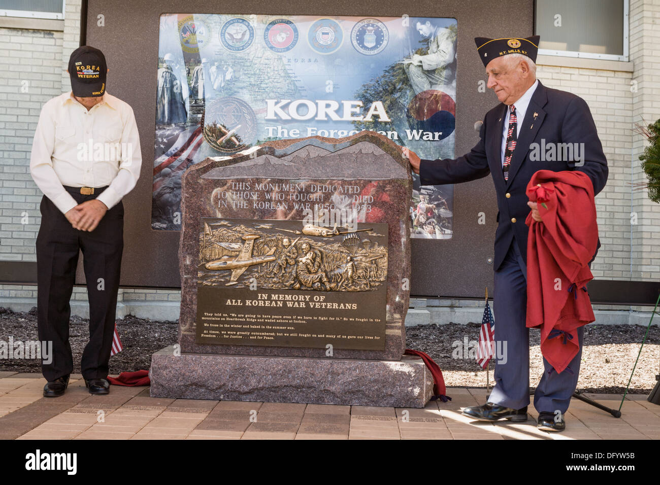 Moment of silence at dedication of Korean Veterans Memorial. Great New York State Fair, Syracuse. Stock Photo