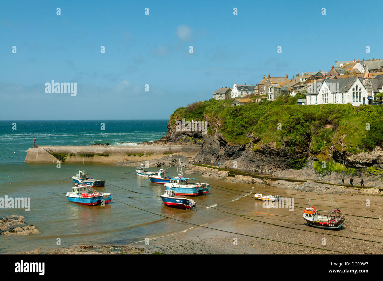 Harbour at Port Isaac, Cornwall, England Stock Photo Alamy