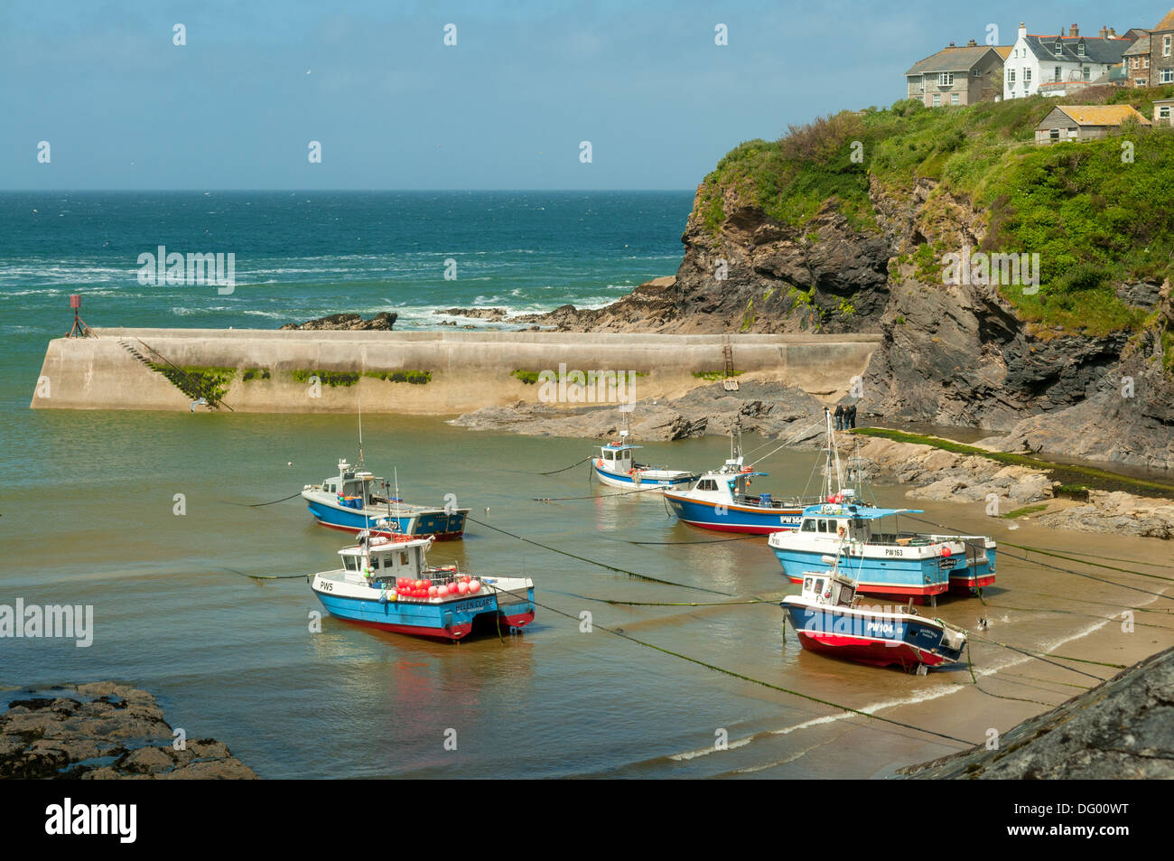 Harbour at Port Isaac, Cornwall, England Stock Photo Alamy