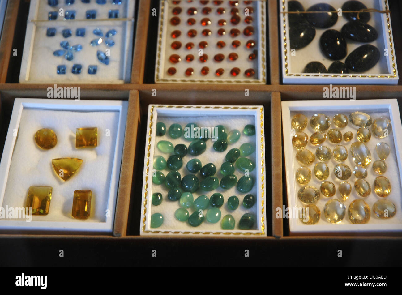 Kandy Sri Lanka precious stones sold in a shop Stock Photo Alamy