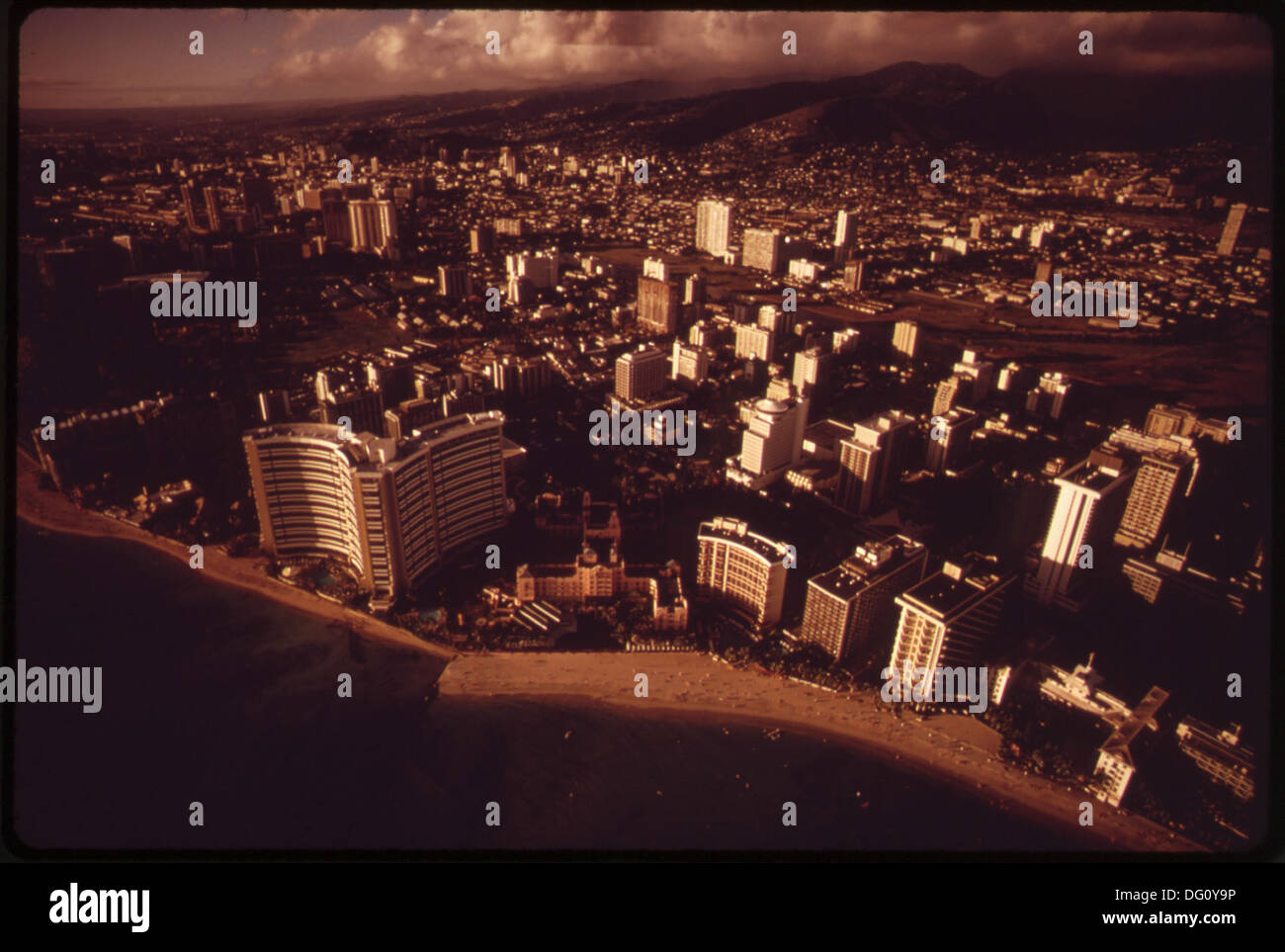 Aerial view of the popular Waikiki Beach area in Honolulu, Hawaii ...