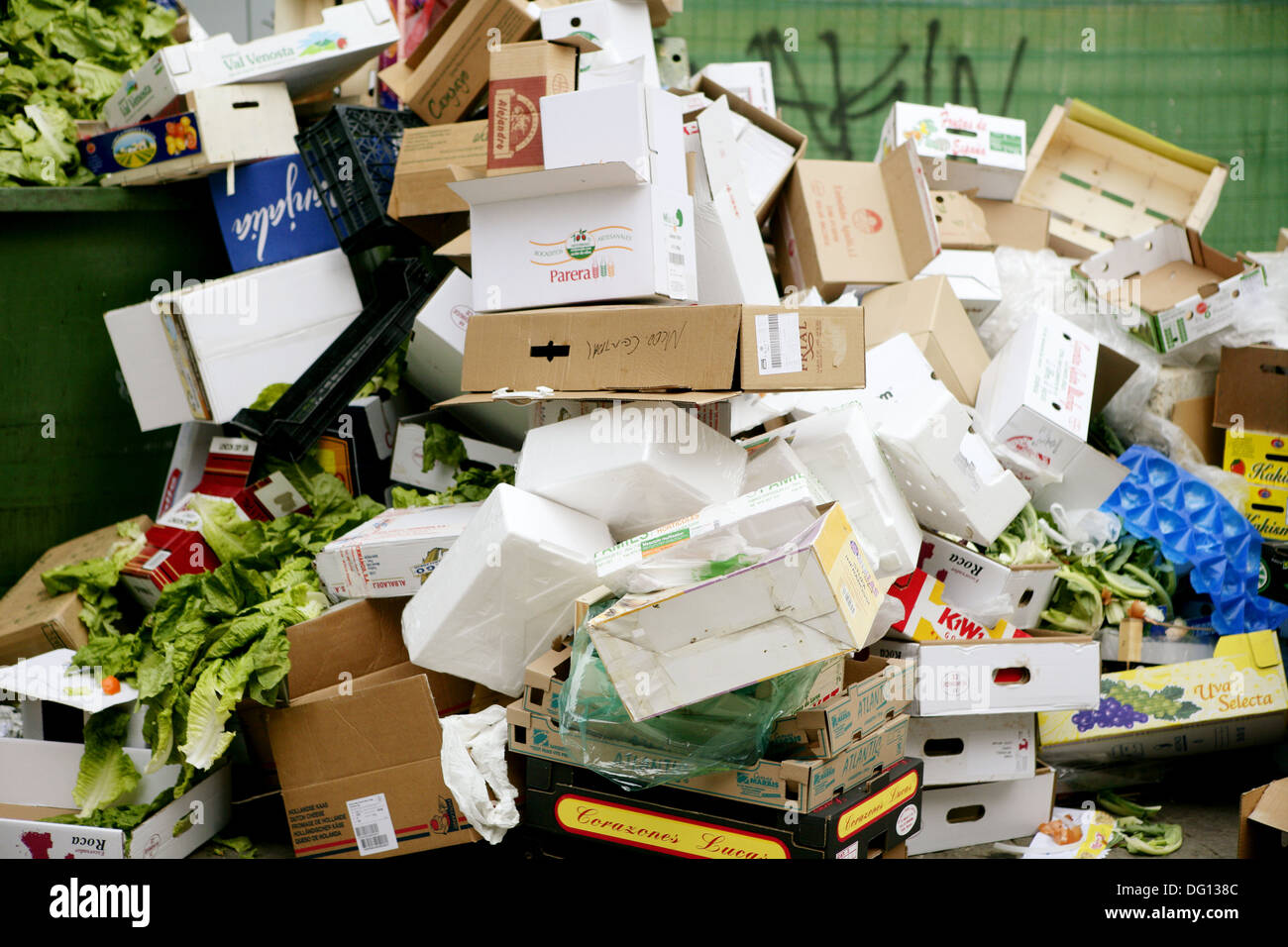 Trash in the market Stock Photo Alamy