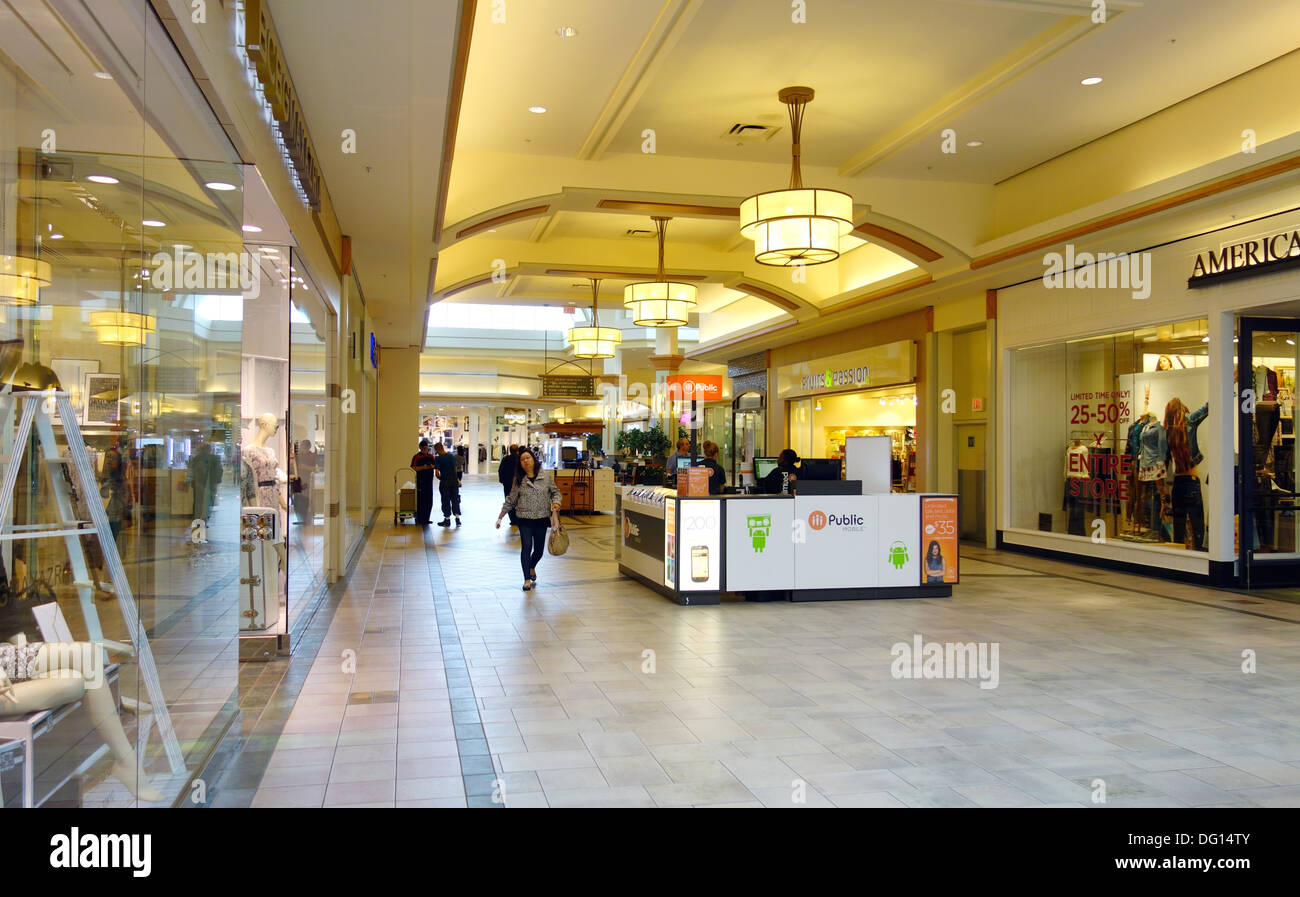 Hillcrest mall hi res stock photography and images Alamy