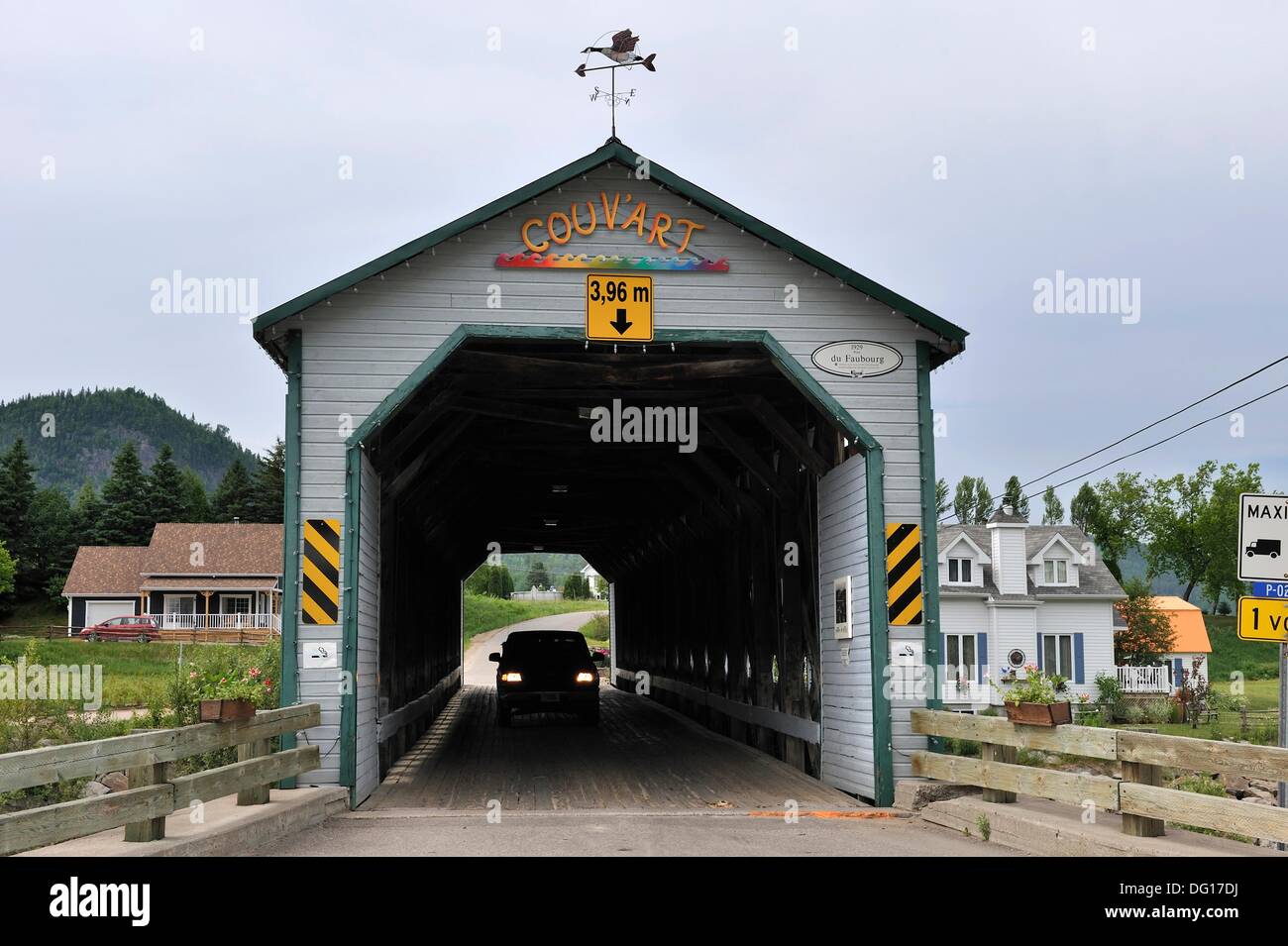 covered bridge, Saguenay National Park, Riviereeternite district