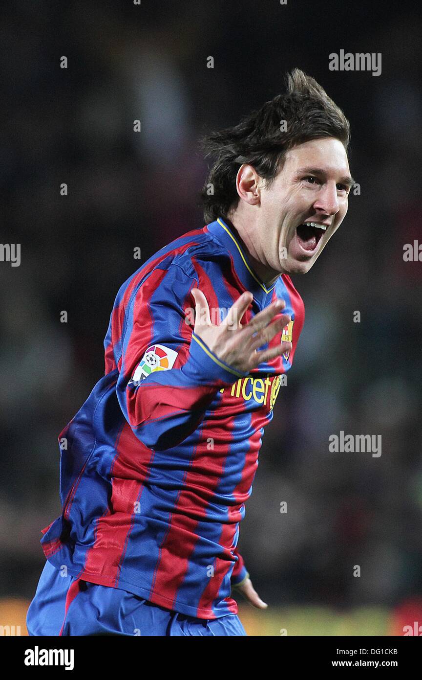 Lionel Messi Vertical Image High Resolution Stock Photography and ...