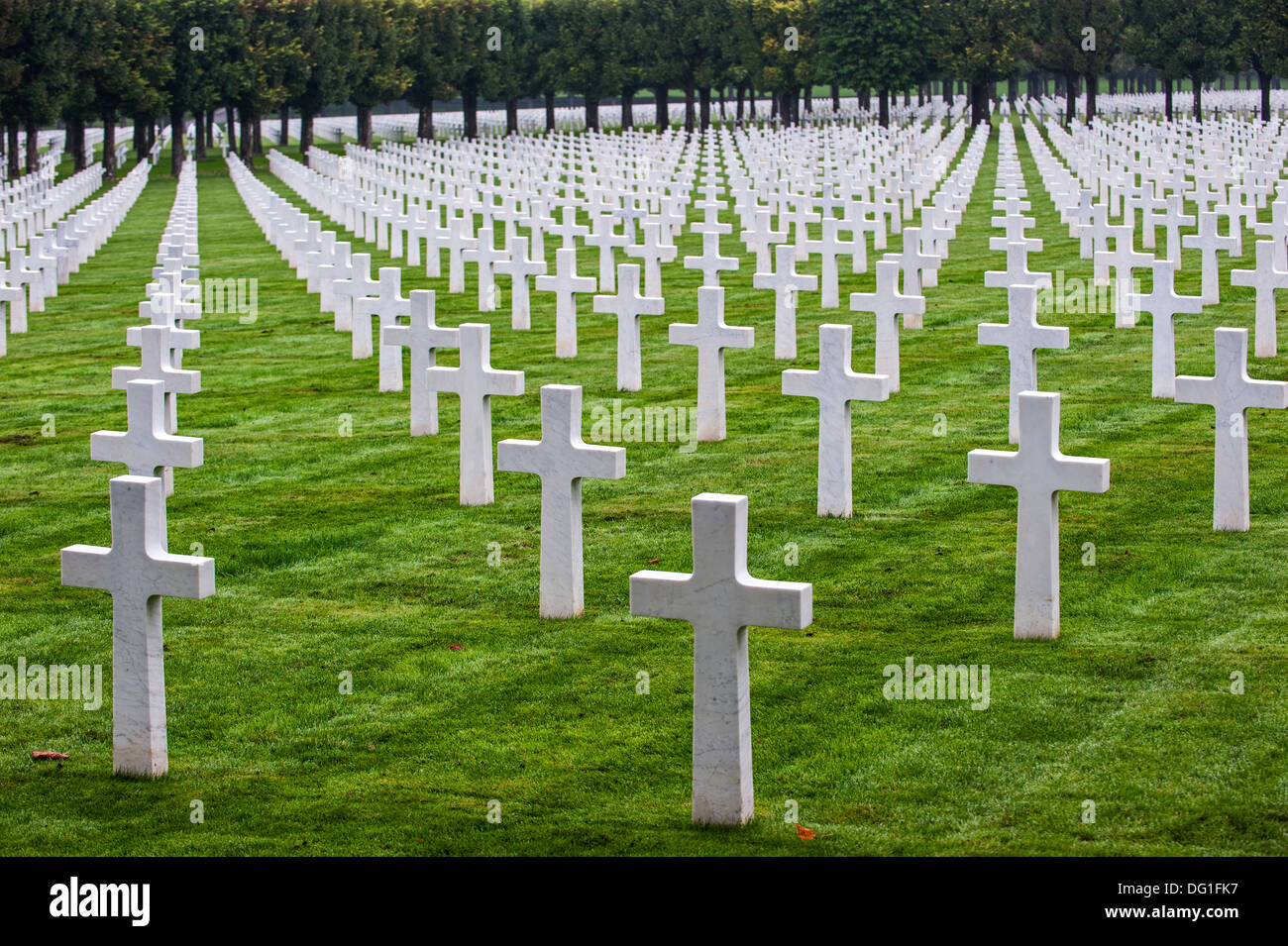 WW1 Graves Of First World War One Soldiers At The Meuse Argonne Stock ww1-graves-of-first-world-war-one-soldiers-at-the-meuse-argonne-stock