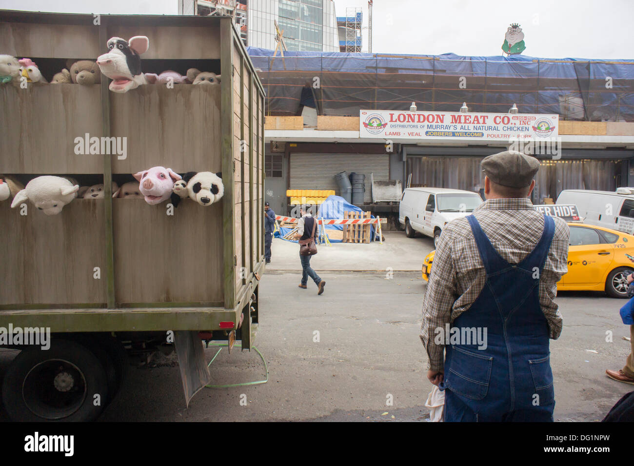 New York City, NY, USA . 11th Oct, 2013. Banksy enthusiasts flock to