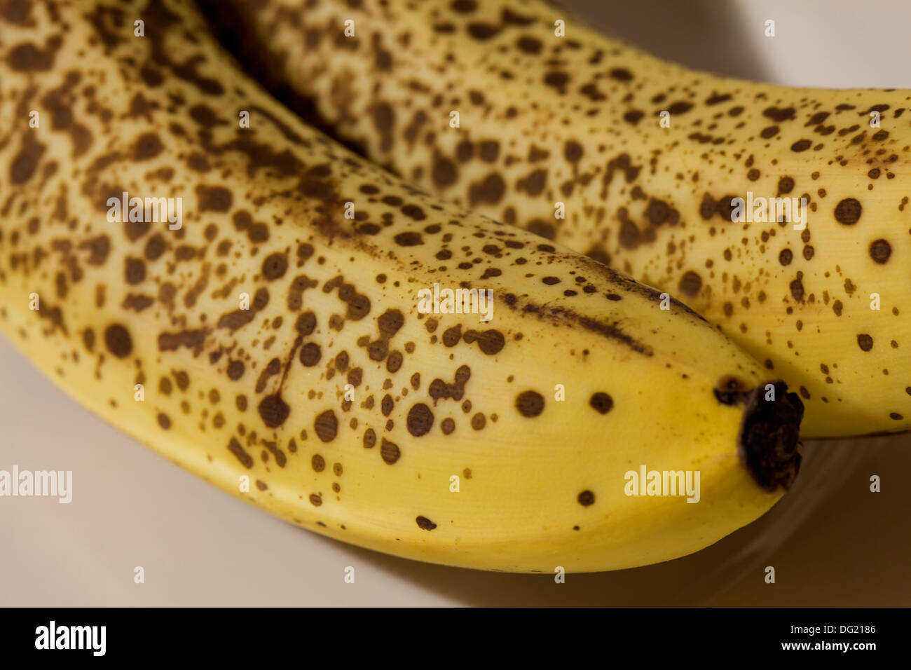 Closeup of overripe bananas (brown spots Stock Photo Alamy