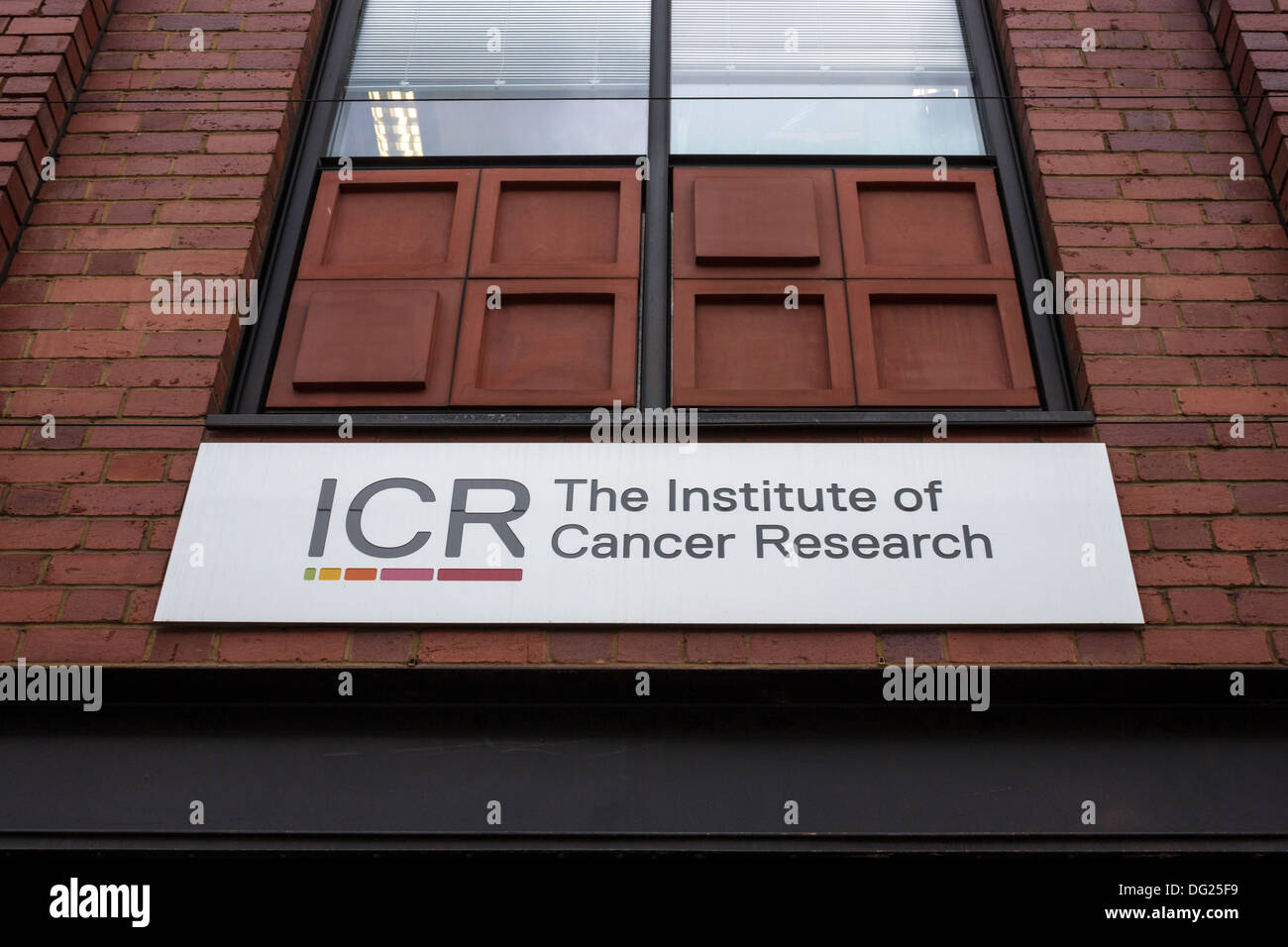 The Institute of Cancer Research sign and logo Stock Photo - Alamy