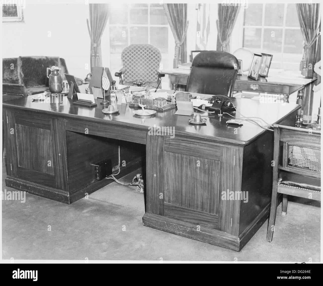 Photograph of President Truman's desk in the Oval Office of the White