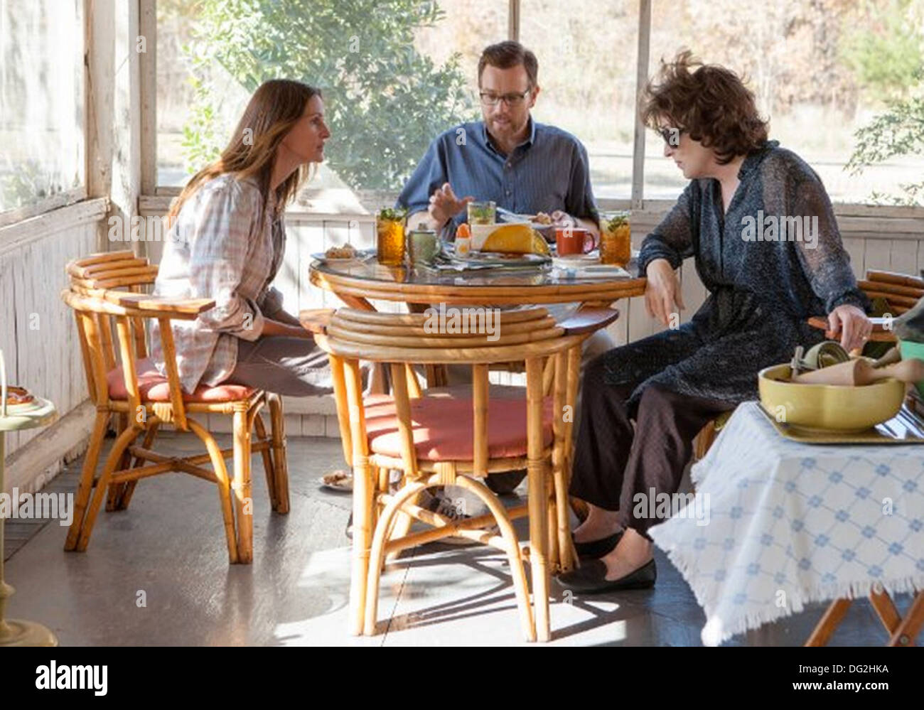 AUGUST OSAGE COUNTY  2013 Weinstein Company film with from l: Julia Roberts, Ewan McGregor, Meryl Streep Stock Photo