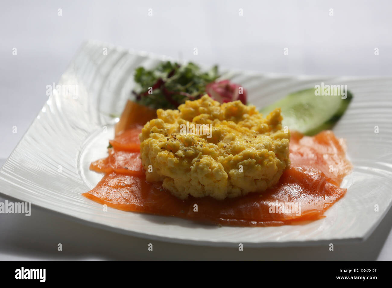 Scrambled egg with smoked salmon Stock Photo - Alamy
