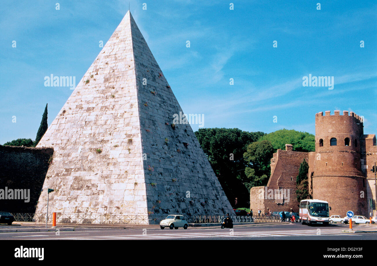 Pyramid of cestius rome hi-res stock photography and images - Alamy