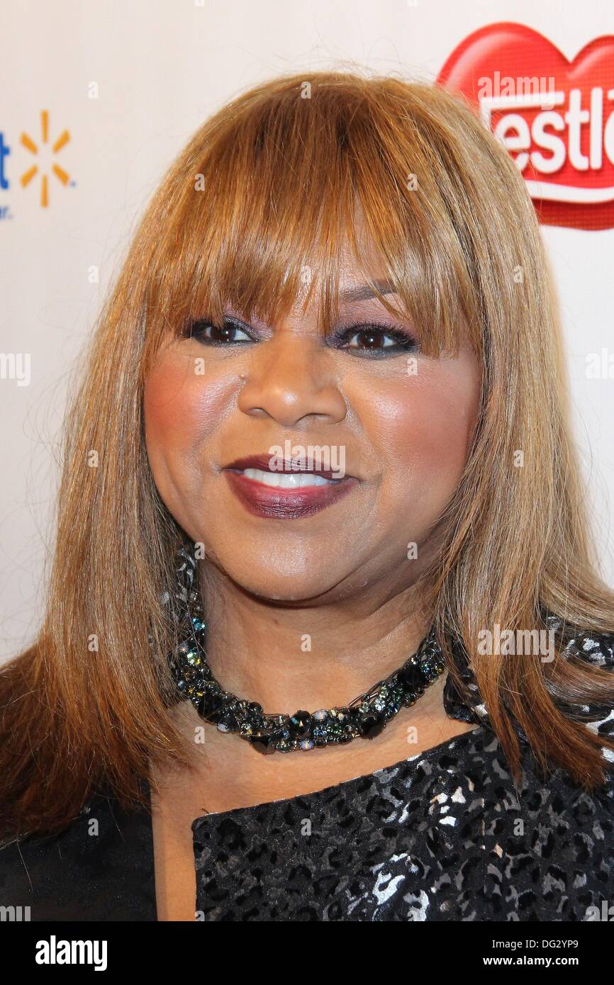 Los Angeles, California, USA. 12th Oct, 2013. Deniece Williams attends 16th Annual First Ladies High Tea held at the Westin Los Angeles Airport Hotel, October 12, 2013 Los Angeles, California.USA © TLeopold/Globe Photos/ZUMAPRESS.com/Alamy Live News Stock Photo