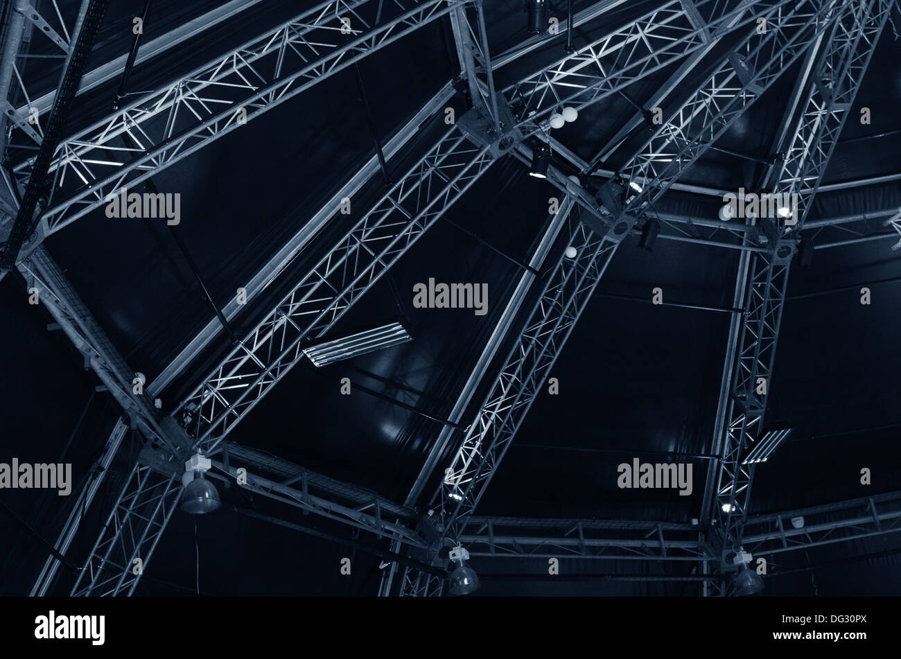 Tall steel girder structure hi-res stock photography and images - Alamy