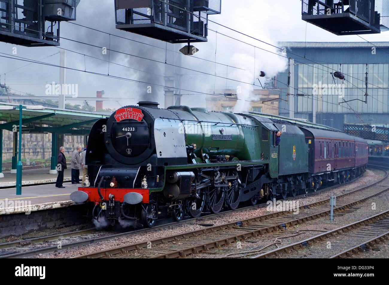 steam-locomotive-duchess-of-sutherland-46233-in-carlisle-railway