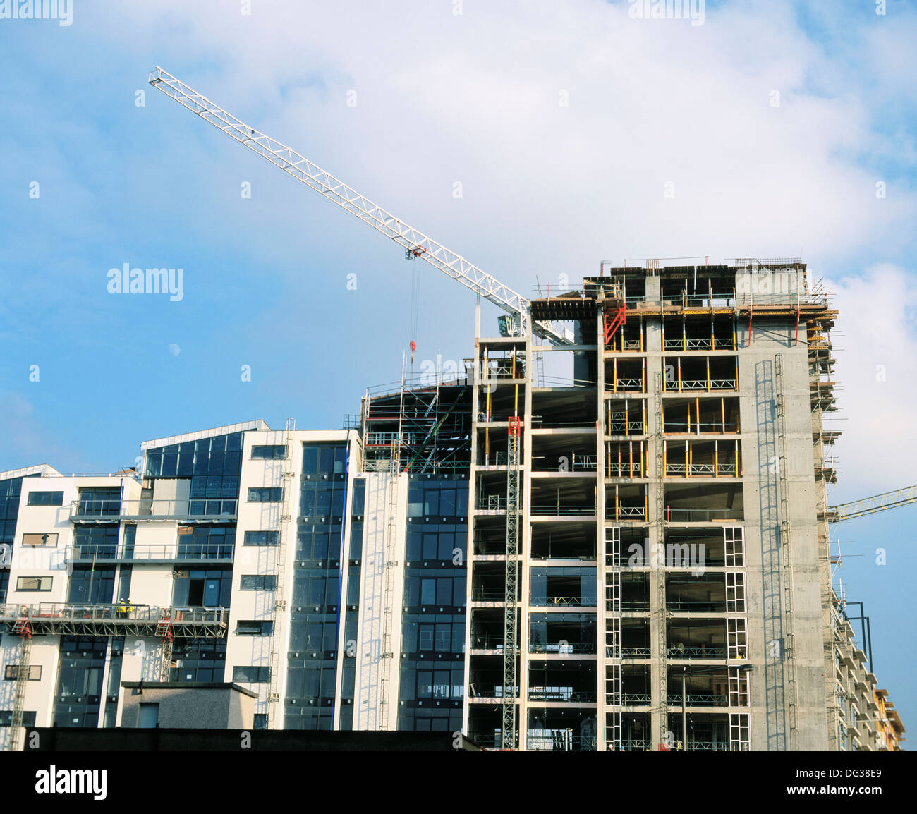 Flats under construction Stock Photo - Alamy