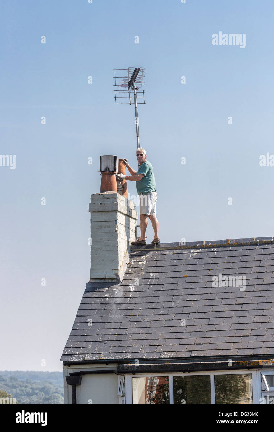 Roof safety harness hi-res stock photography and images - Alamy
