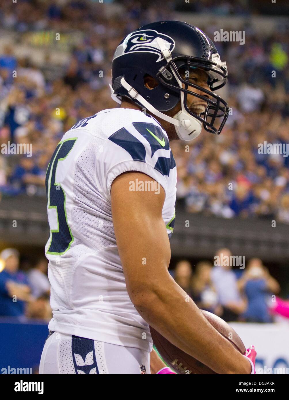 Indianapolis, OH, USA. 6th Oct, 2013. October 06, 2013: Seattle Seahawks wide receiver Jermaine Kearse (15) celebrates after scoring a touchdown during the NFL game between the Seattle Seahawks and the Indianapolis Colts at Lucas Oil Stadium in Indianapolis, IN. The Indianapolis Colts defeated the Seattle Seahawks 34-28. © csm/Alamy Live News Stock Photo