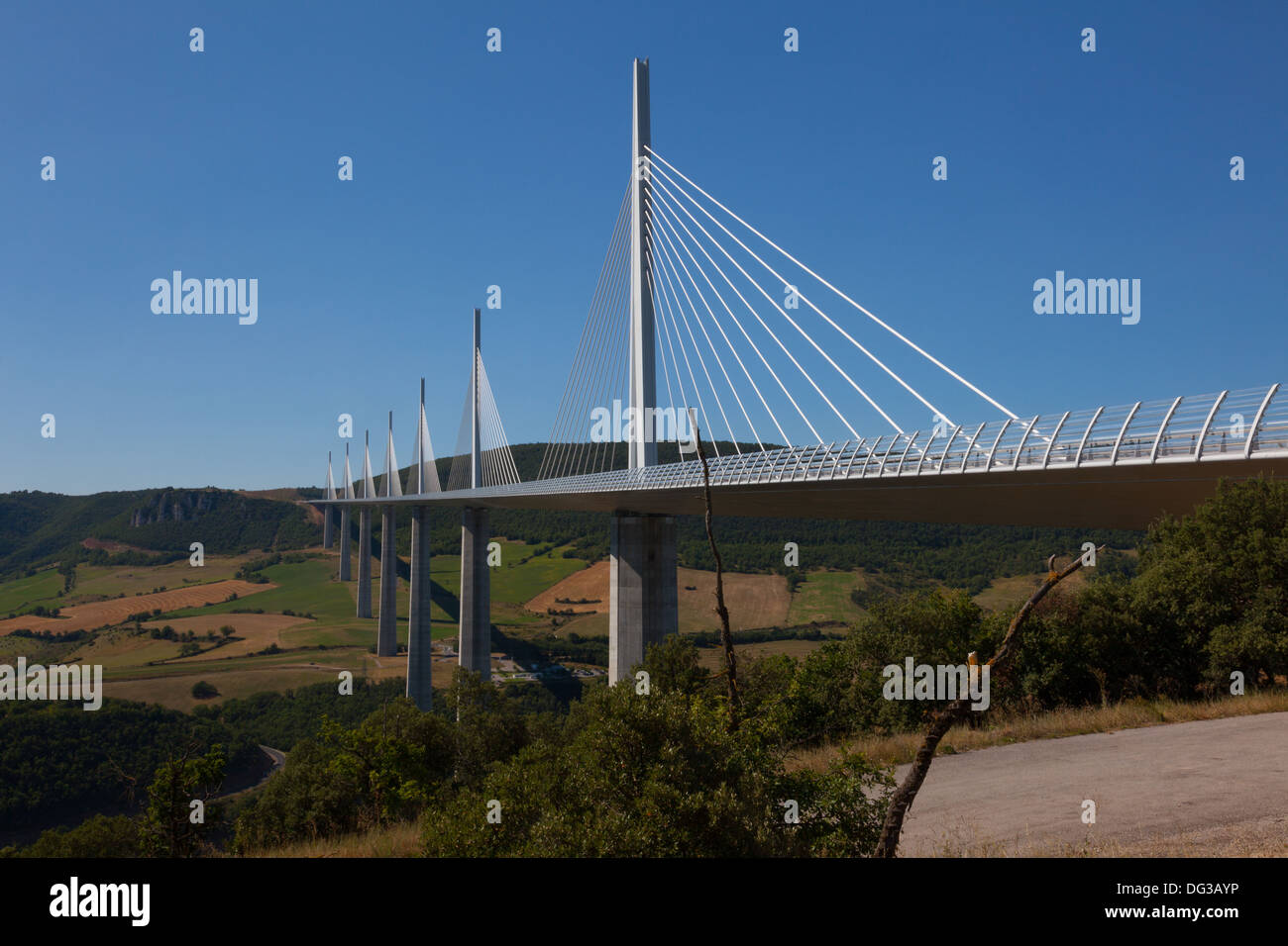 Millau Viaduct, Viaduc de Millau, Architect Norman Foster and Engineer