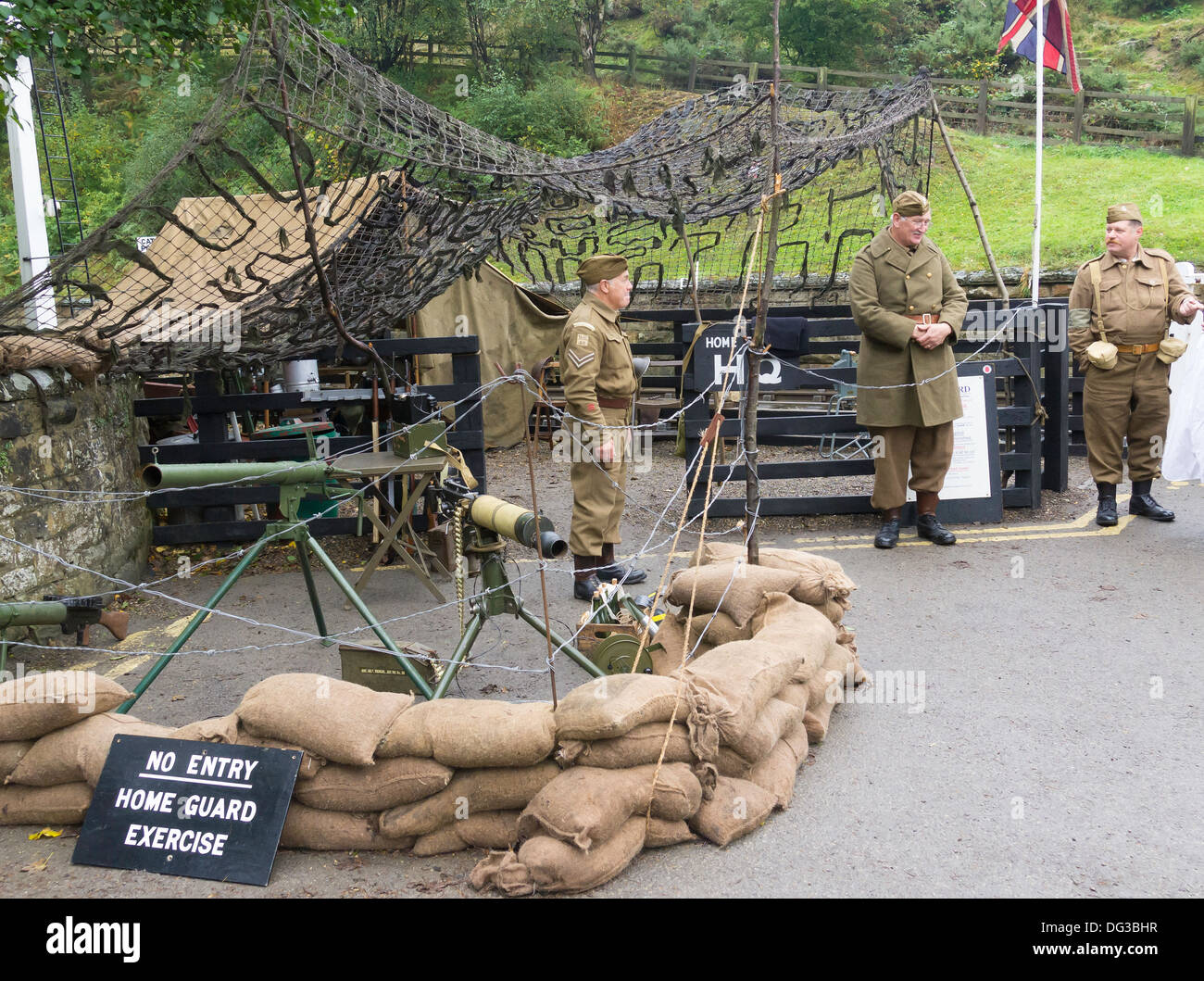 Railway station during wartime hi-res stock photography and images - Alamy