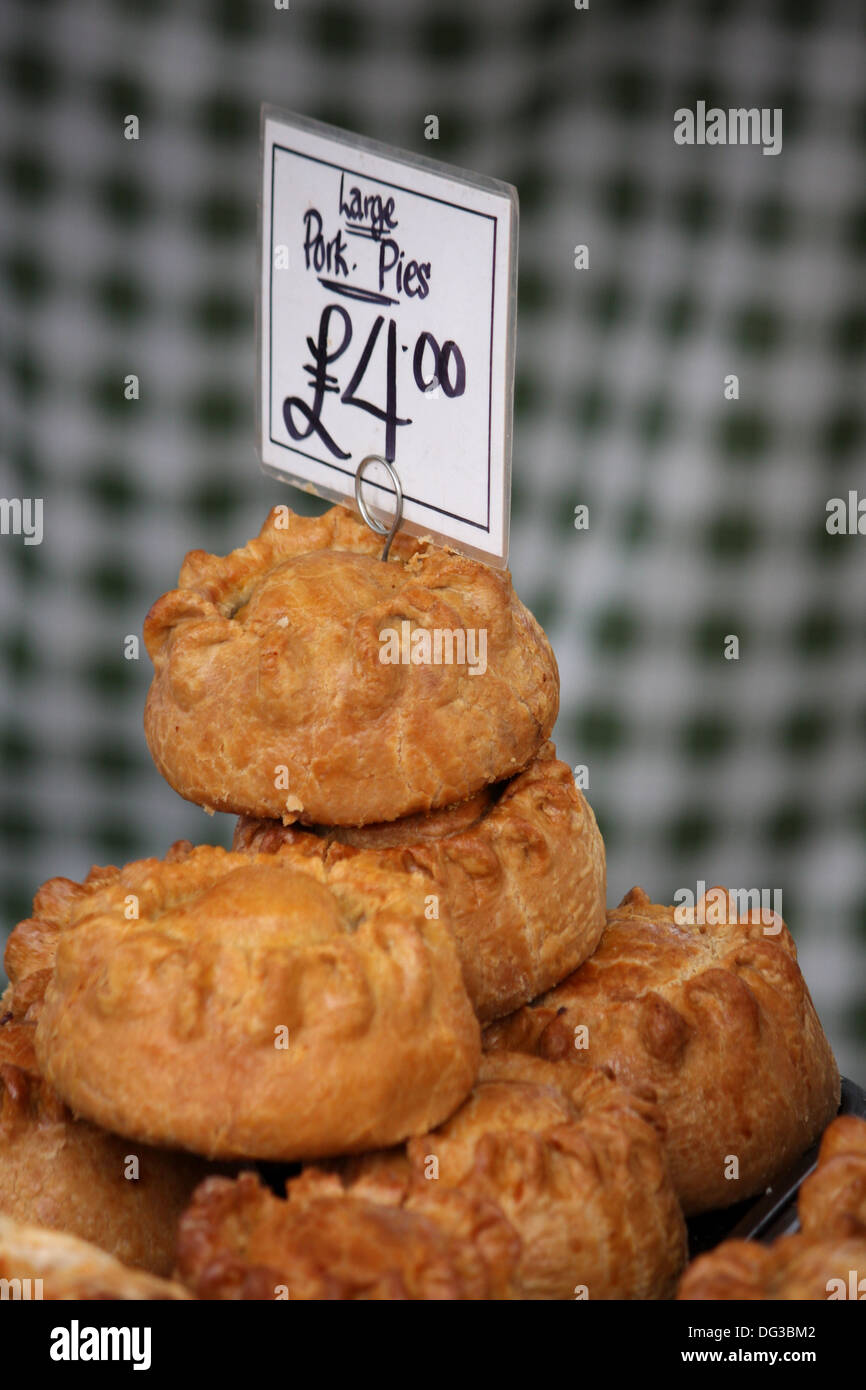 Pies market hi-res stock photography and images - Alamy