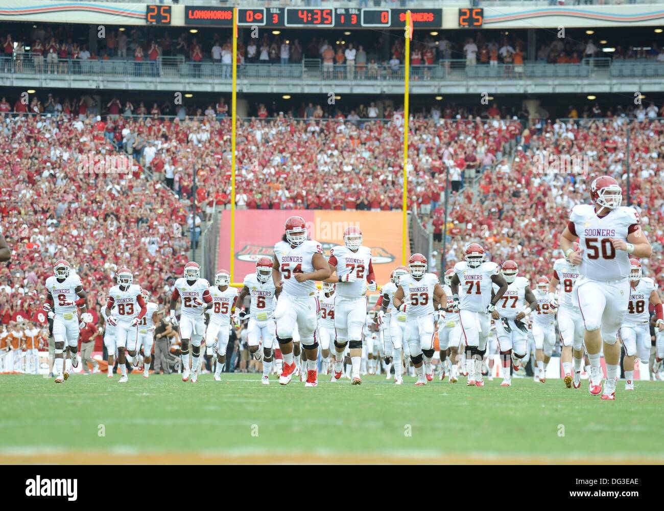 University of texas sport stadium hi-res stock photography and images ...