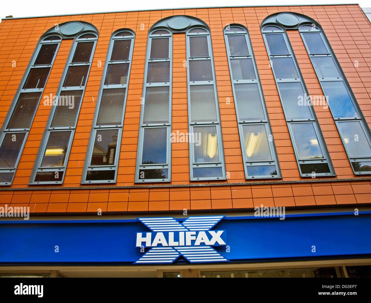 Halifax town centre shopping centre hires stock photography and images