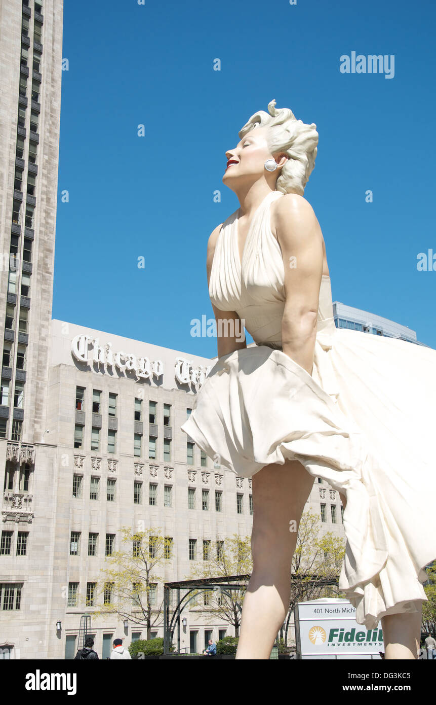 Marilyn Monroe statue in Chicago, Illinois USA Stock Photo Alamy