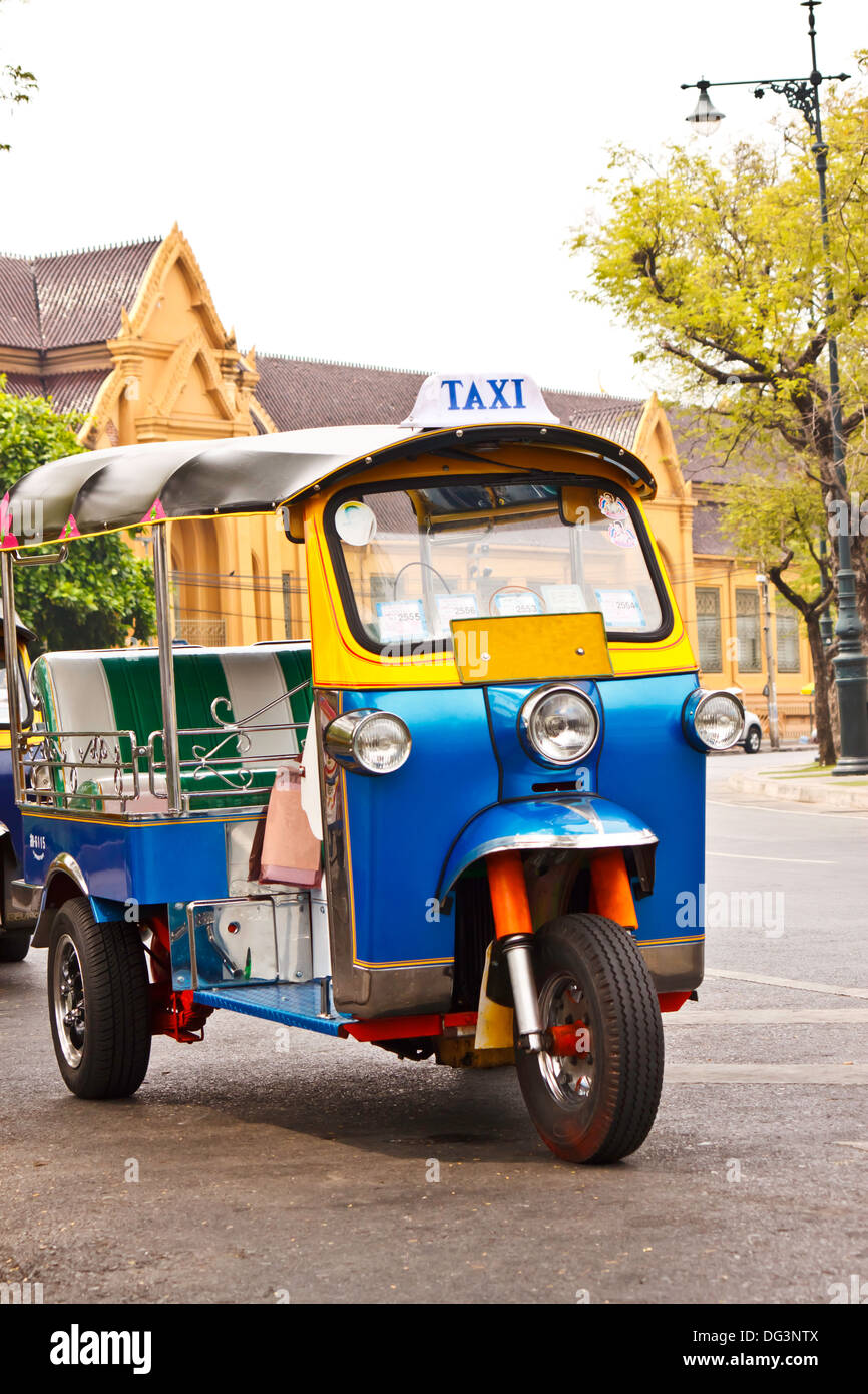 Vintage tuk tuk thailand hi-res stock photography and images - Alamy